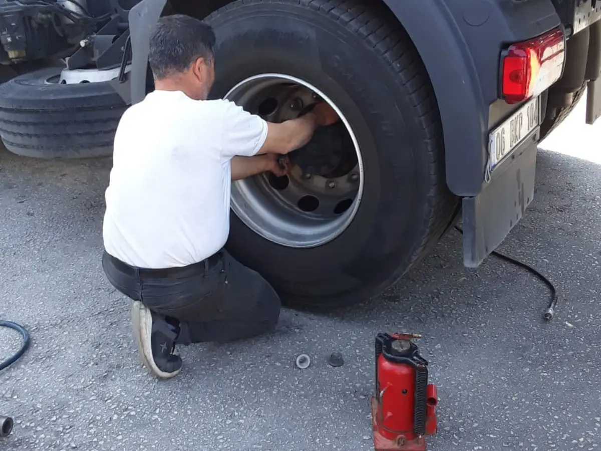 Kızılcahamam Oto Lastikçi